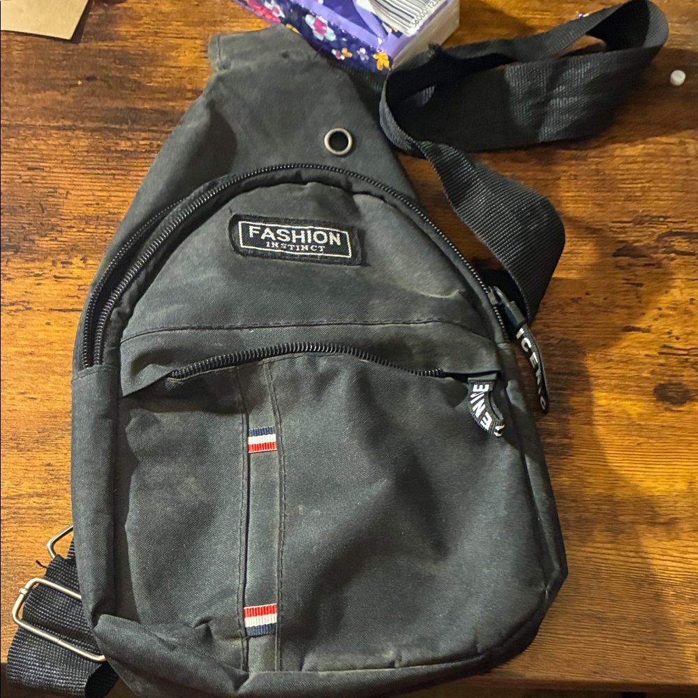 Black Men’s Sling Bag